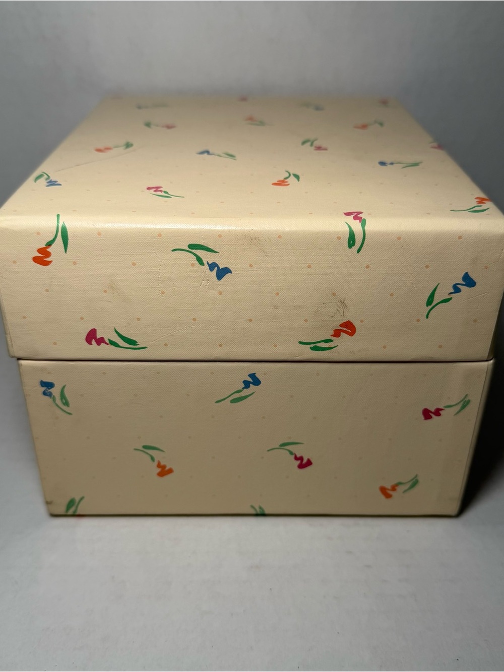 Vintage 1984 Hallmark Cards Vinyl Recipe Box Cottagecore Tulips Design Granny